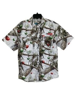 Magellan Outdoors Men's Small Laguna Madre Snowdrift Holiday Fishing Shirt G1-15